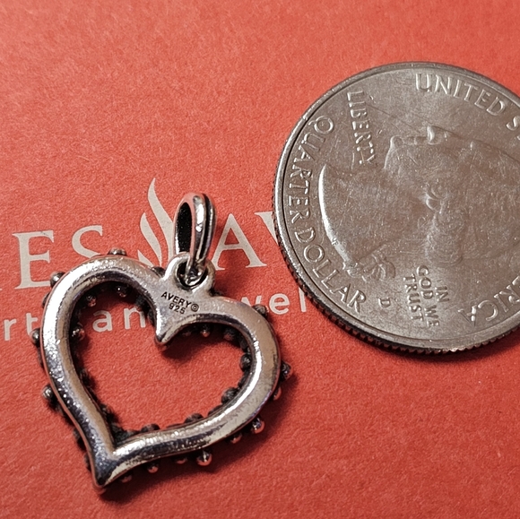 James AveryEnamel Floral Heart Wreath Charm - Picture 3 of 4